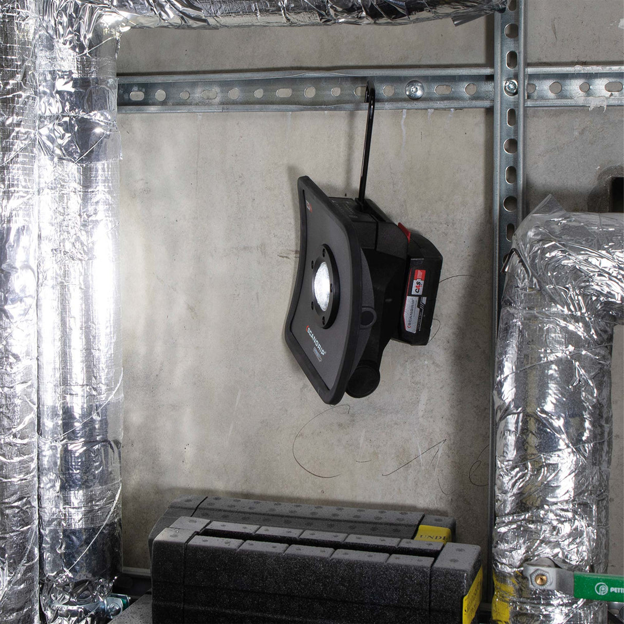 Scangrip Nova 2 Connect 2000 Lumen Compact LED Floodlight For 18V/20V Battery Packs