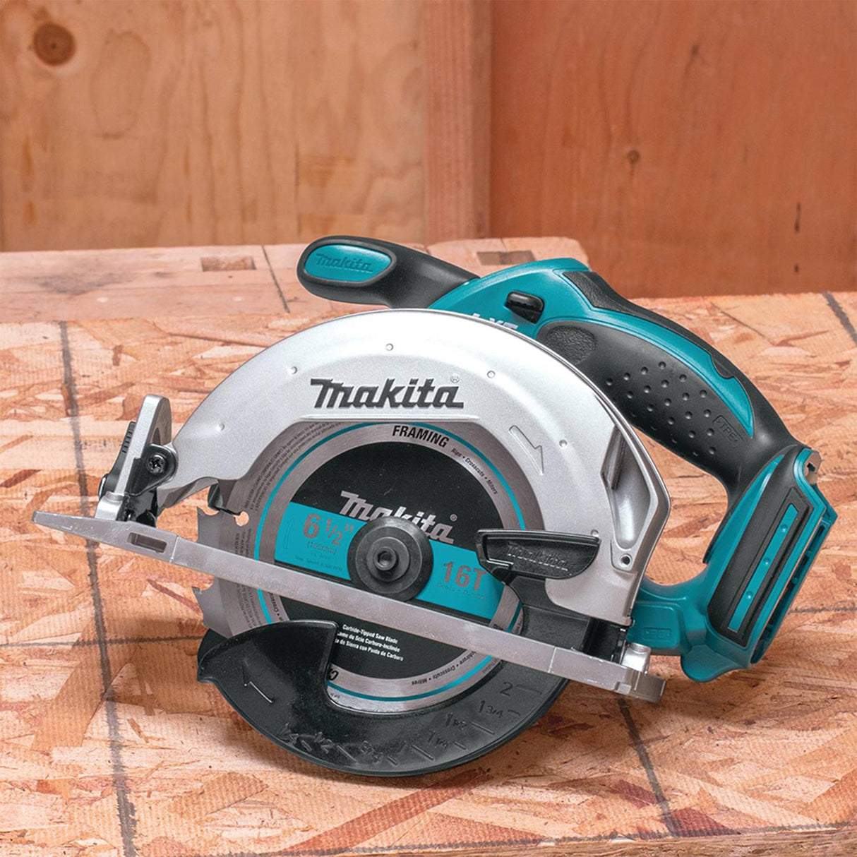 Makita DLX4058M 18V (4.0 Ah) LXT 4 Tool Combo Kit